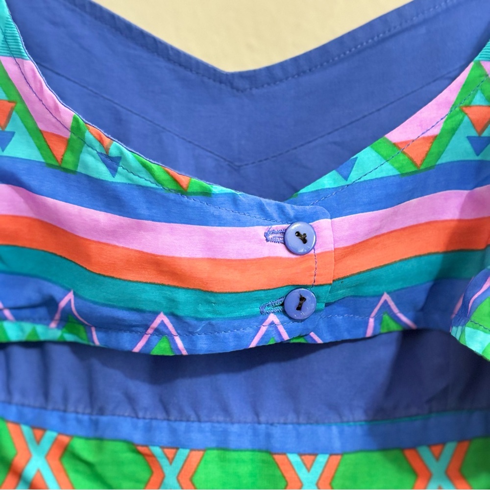 Multicolor Geometric Backless Dress ☀️ - Picture 10 of 14